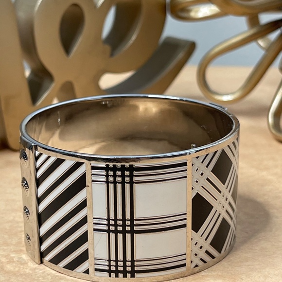 COACH Silver 1.5" Black and white Enamel Patchwork - Picture 6 of 6